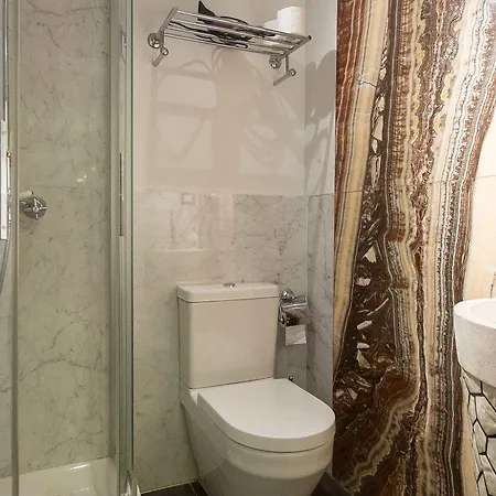 In Pinciana Deluxe *